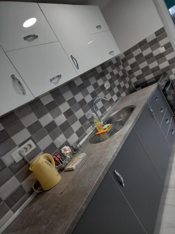Apartment Centar Of City โมสตาร์ ภายนอก รูปภาพ