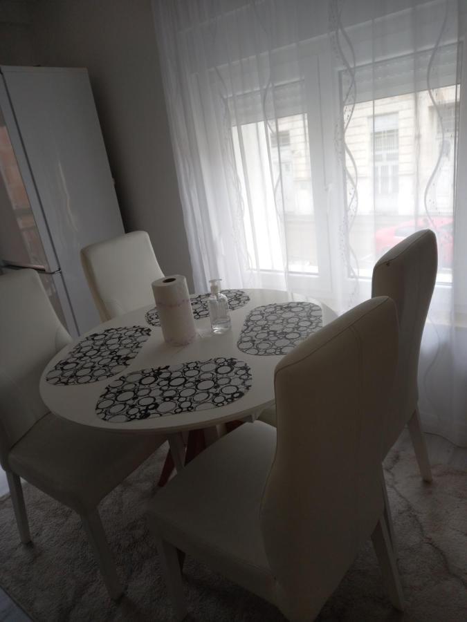 Apartment Centar Of City โมสตาร์ ภายนอก รูปภาพ